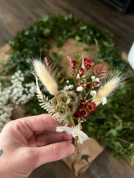 dried boutonniere