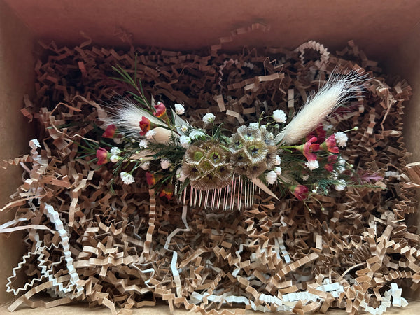 dried floral hair comb